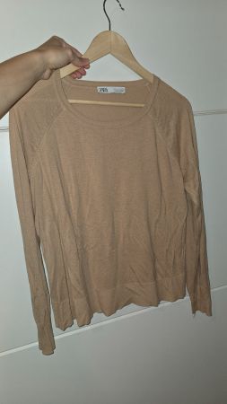 Langärmliges Oberteil von Mango