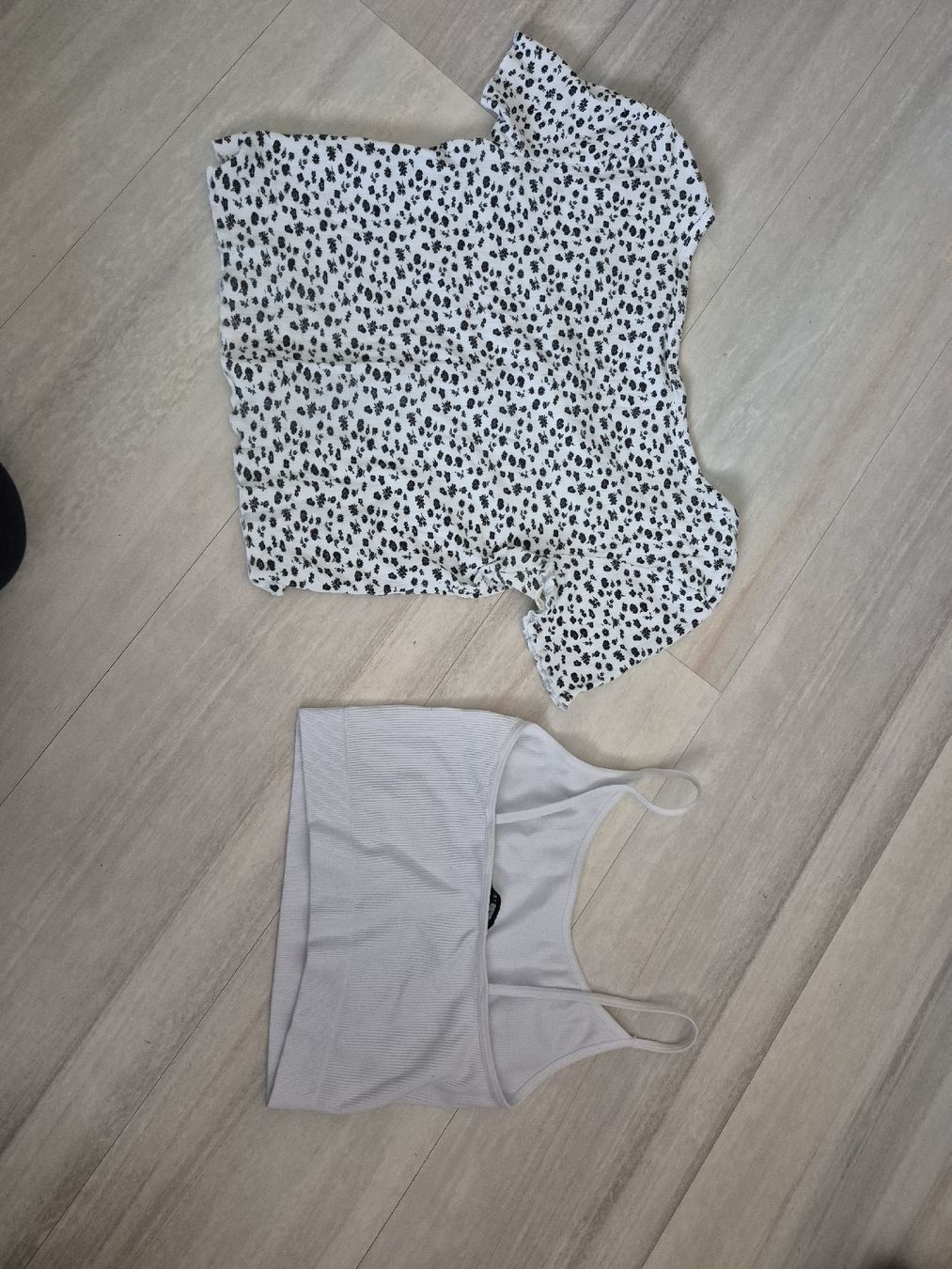 Ensembles coordonnés: Trägertop-/T-Shirt-Set – D'occasion à Stansstad par Kyra014 4