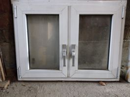 Fenster mit zwei Flügel aus Aluminium