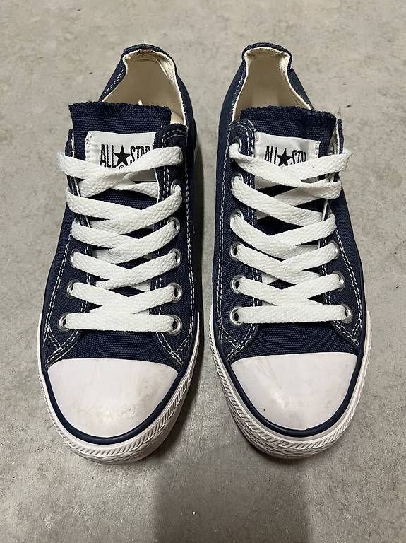 Scarpe da uomo: Converse All Star dunkelblau Gr. 37 – Usato da Sevelen venduto da ale_v29l
