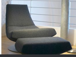 PAPAVOINE OLIVIER CHAIR WITH OTTOMAN (NP 3’827 CHF)