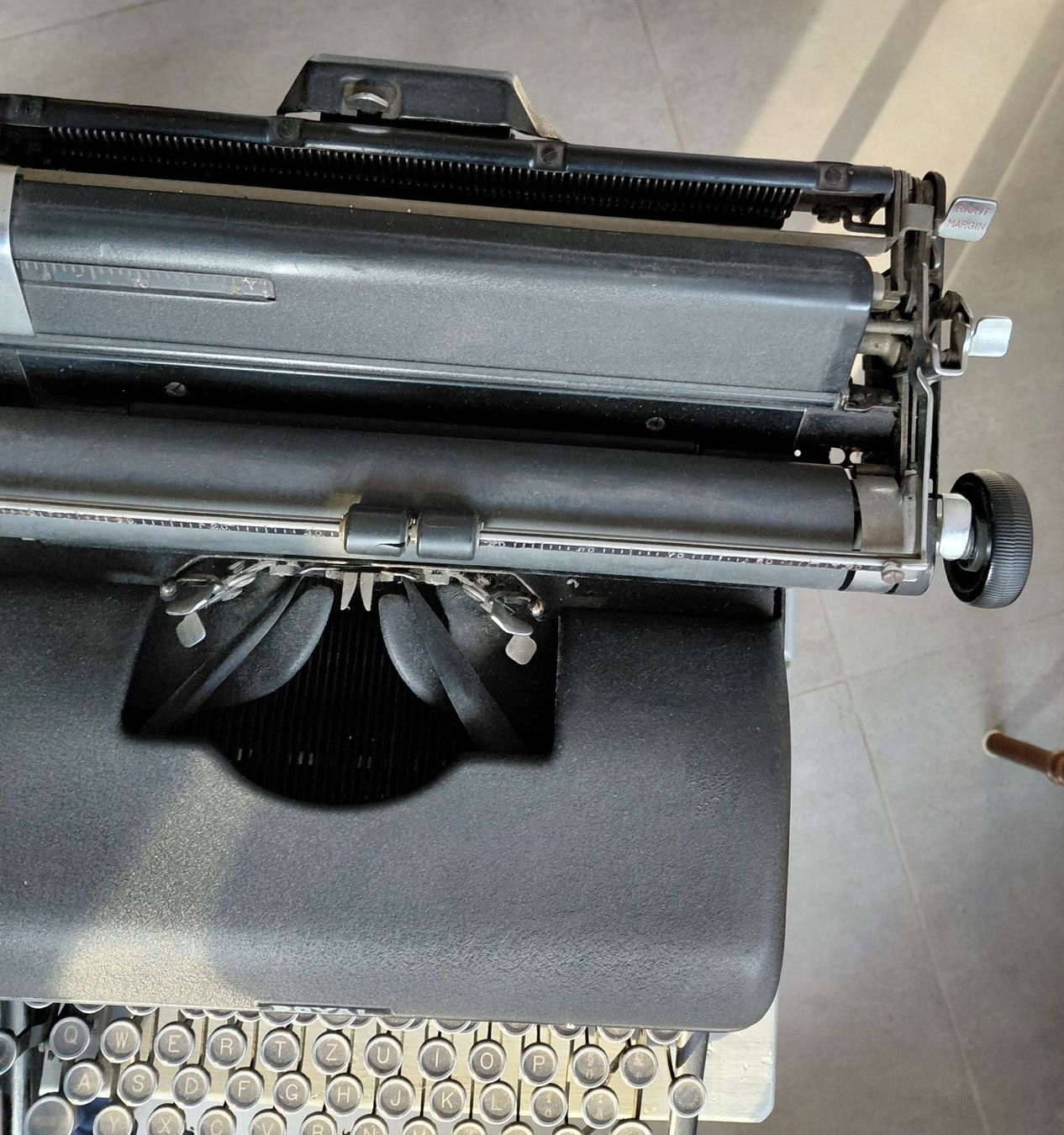 Macchine da scrivere: Schreibmaschine ROYAL – Usato da Zürich venduto da Rosys 1