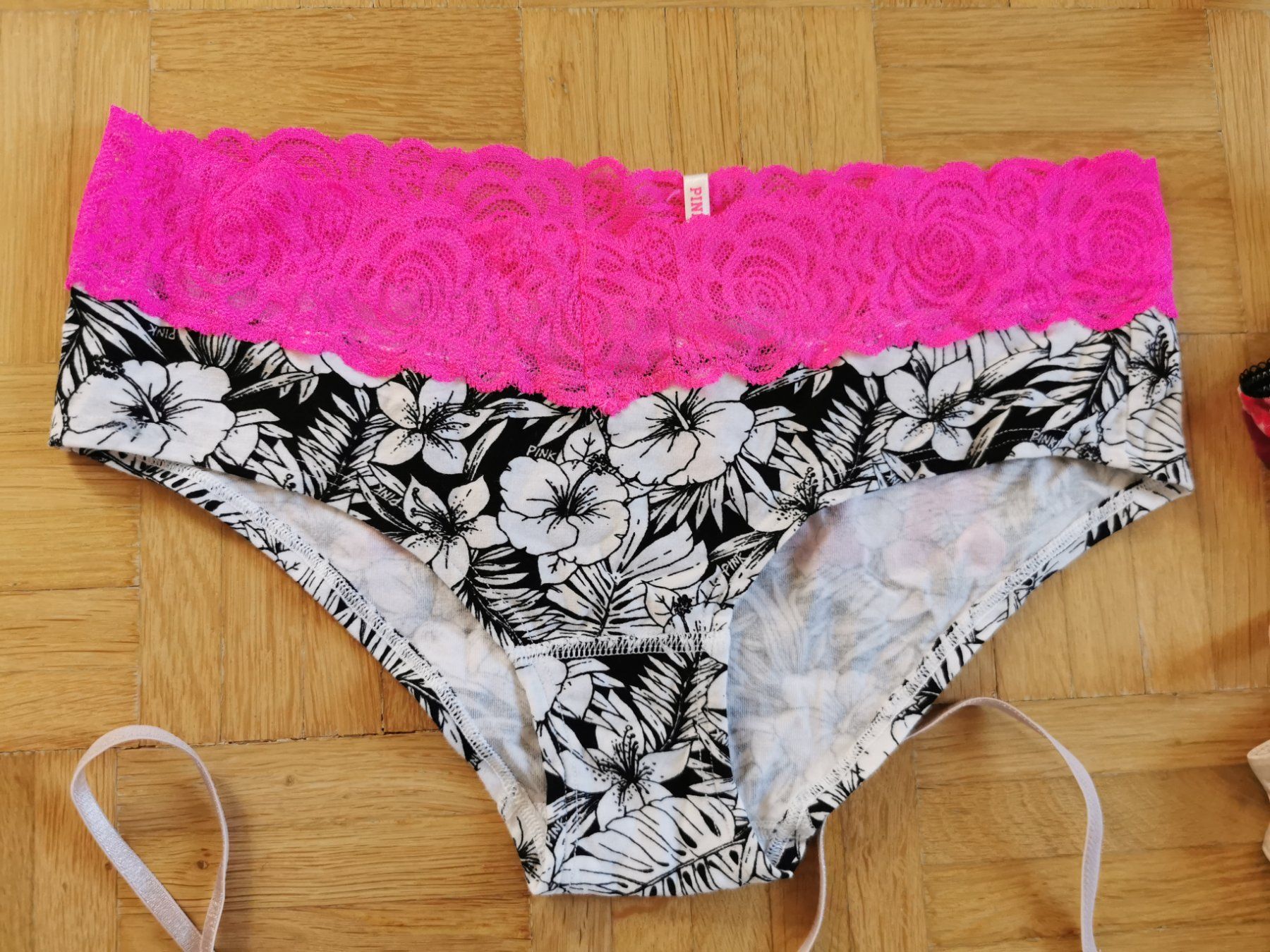 Sonstige Unterwäsche: Lingerie BH Set Gr. 80B/85B – Gebraucht aus Stäfa von flamingo_17 1