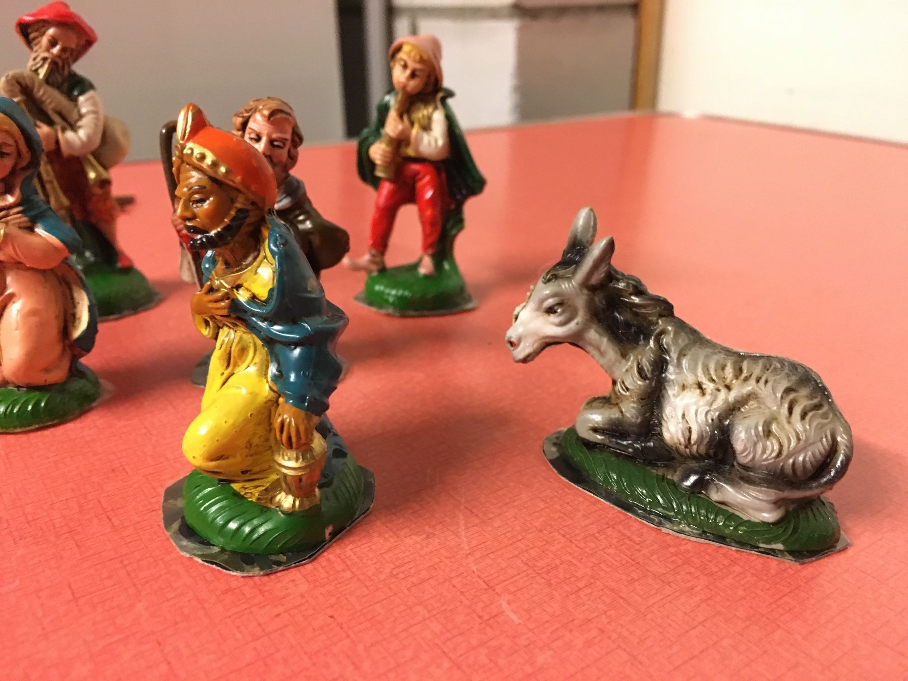 Statuette: Krippenfiguren aus Kunststoff 10 Stück. – Usato da Lanzenhäusern venduto da vic63 4