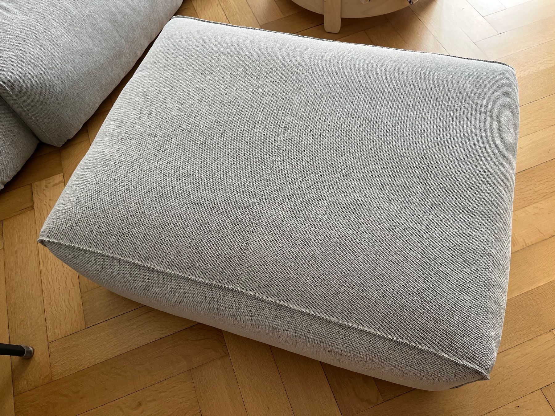 Hocker: Polsterhocker Hudson – Neu (gemäss Beschreibung) aus Basel von Eidechse32