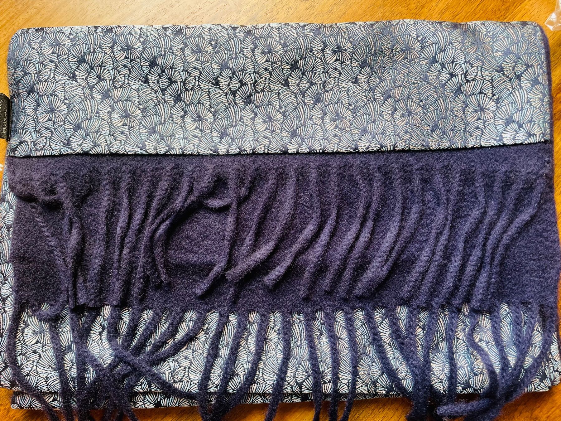 Fabric Frontline Foulard & Sciarpe: Fabric Frontline Kaschmir/Seide Schal doppelseitig – Nuovo (secondo la descrizione) da Zürich venduto da Poppy108 2