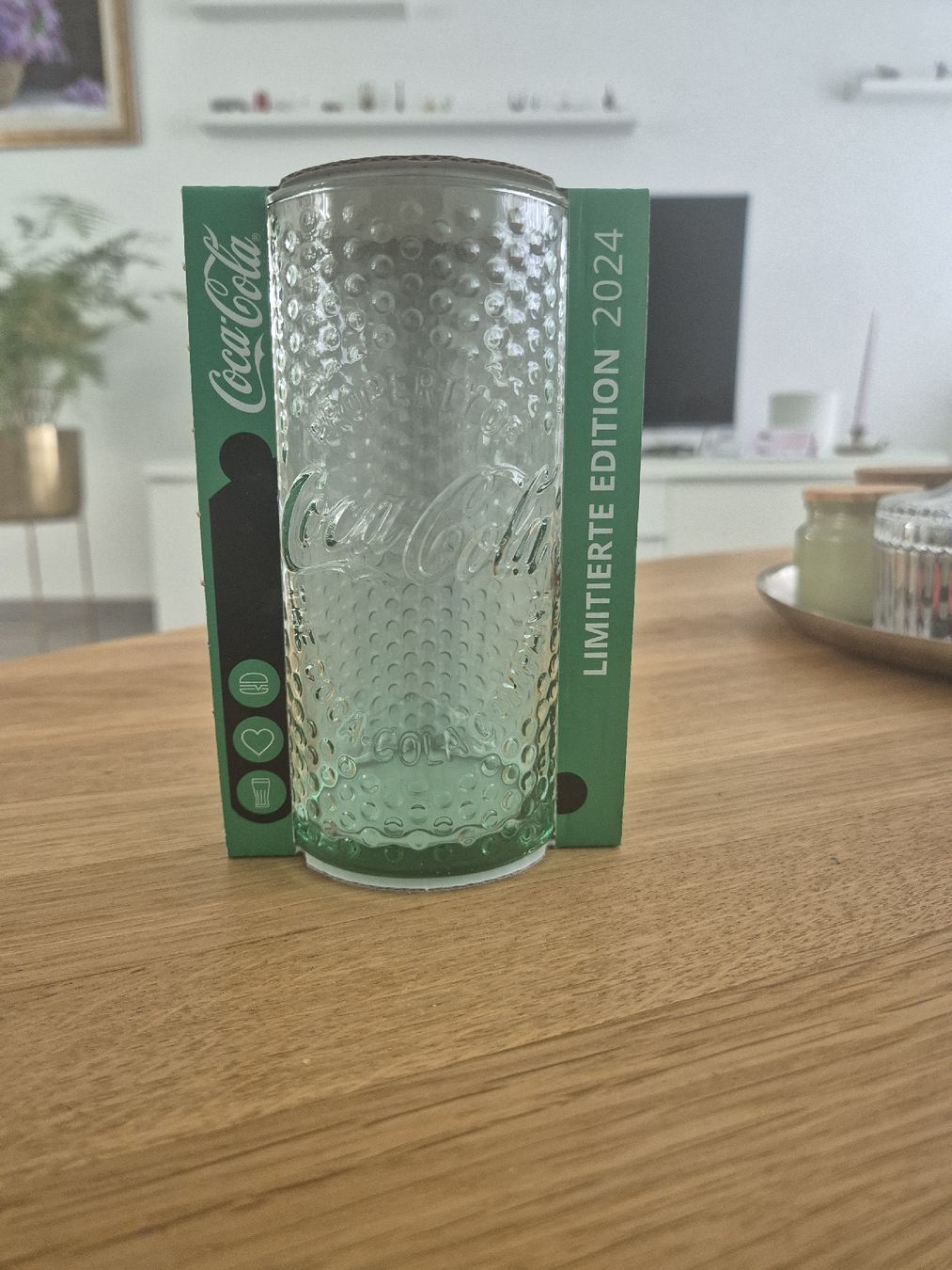 Coca-Cola Bicchieri: McDonalds Coca Cola Limited Edition Glas 2024 – Nuovo e nell'imballaggio originale da Dübendorf venduto da Nemo_0 3
