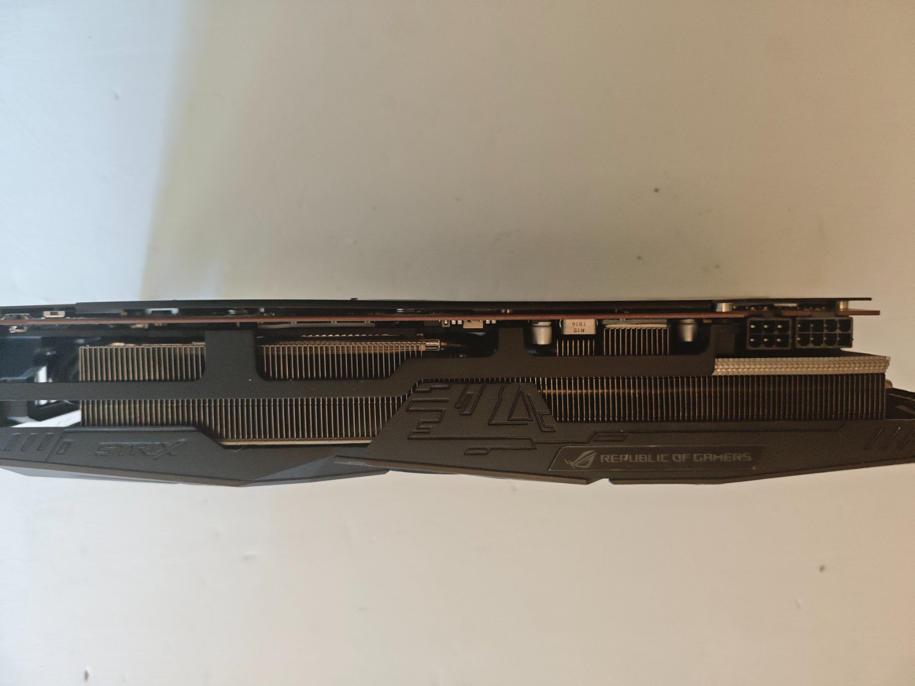 Asus Cartes graphiques: ASUS RX 5700 8 GB – Défectueux à Wallisellen par Kleindai 2