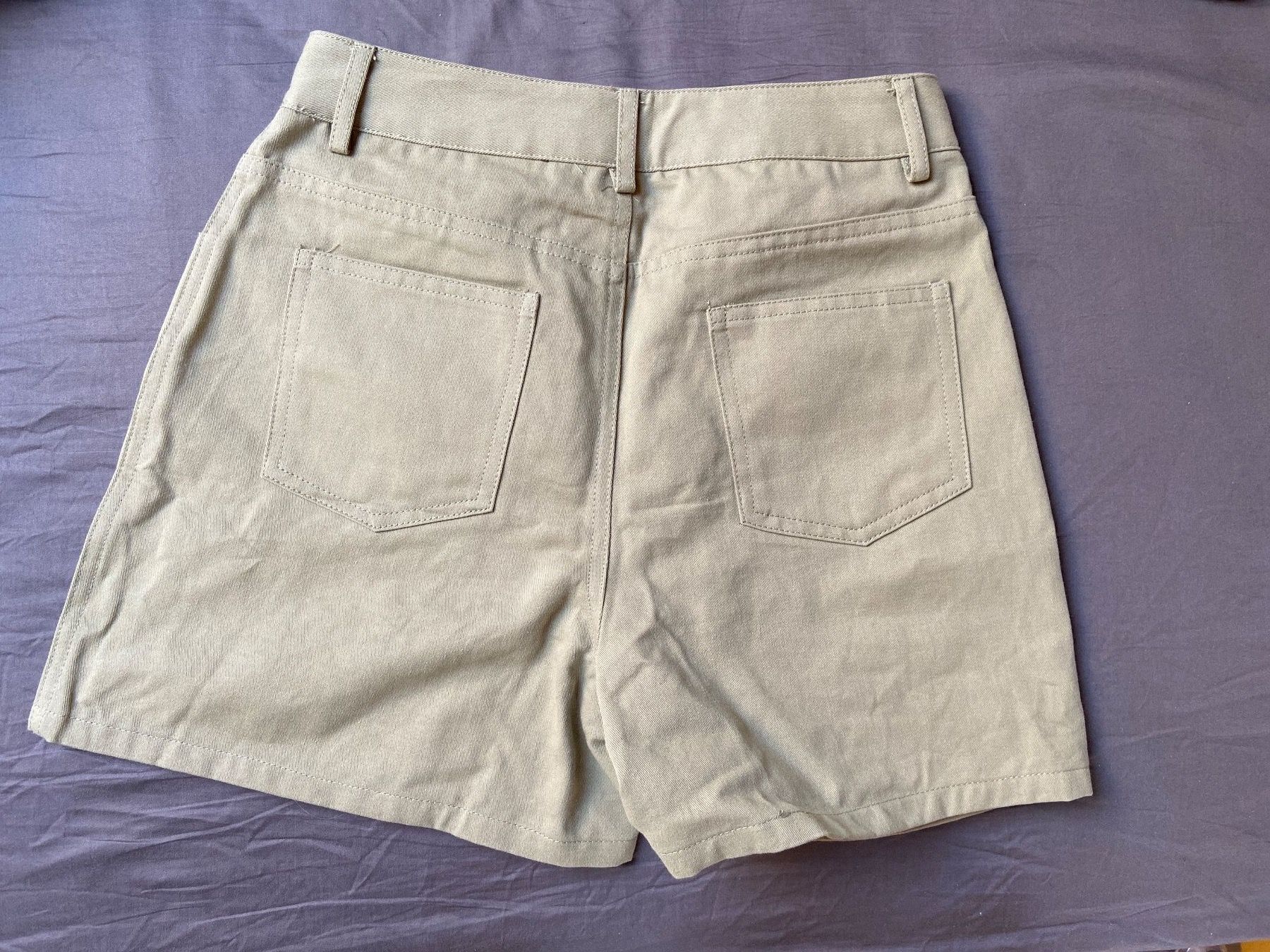 Pantaloni: Jeans Shorts – Nuovo (secondo la descrizione) da Sutz venduto da lue_r6b7 1