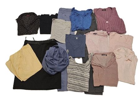 Grosses Paket Gr. L / XL 42 / 44 - 16 Teile 2 Hosen Shirts