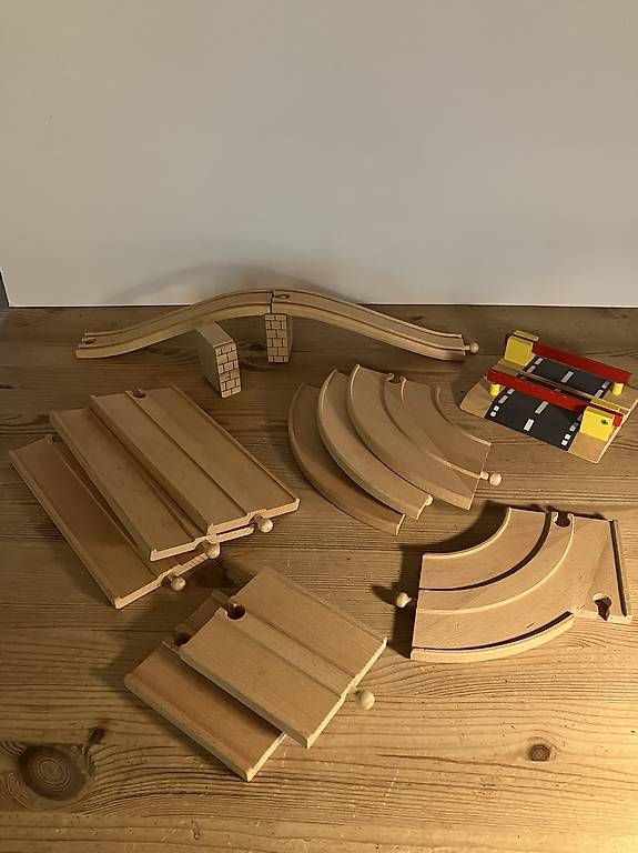 Giocattoli: Grosses Brio-Eisenbahn-Set – Usato da Weinfelden venduto da PrinzHardy 2