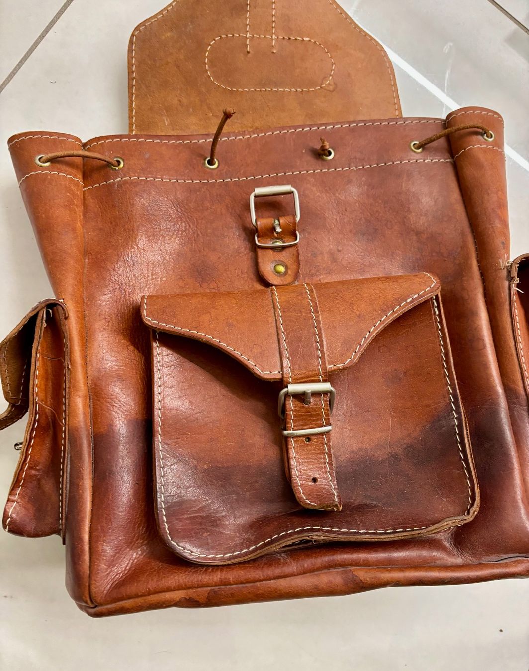 Zaini: Sac à dos en cuir, vintage, per pc, documents... – Usato da Losone venduto da courrier 7