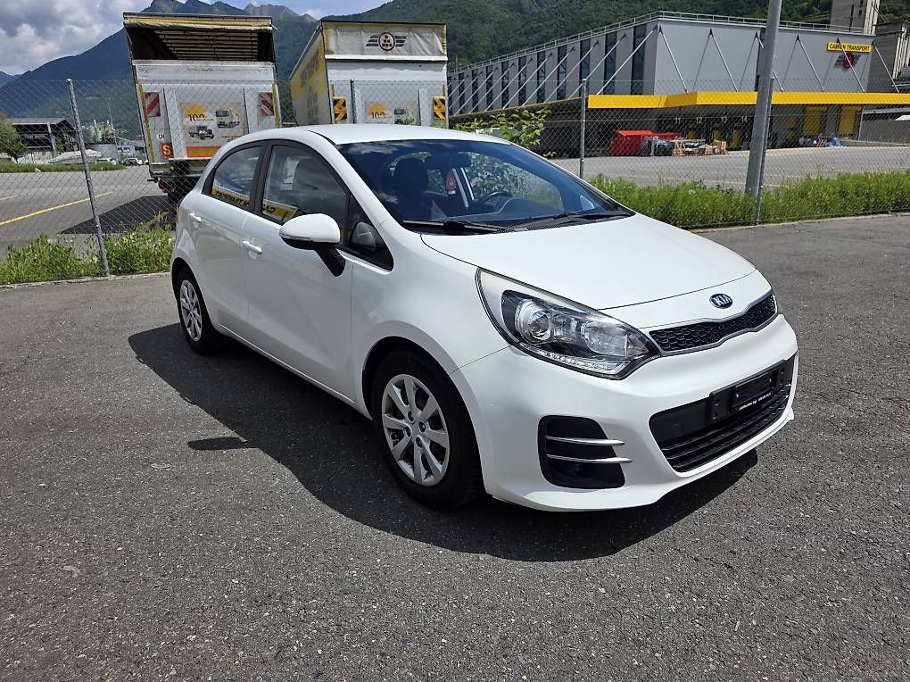 Automobili: Kia Rio Collaudata 29.05.2026 – Usato da Cadenazzo venduto da LuismacchineSagl 1
