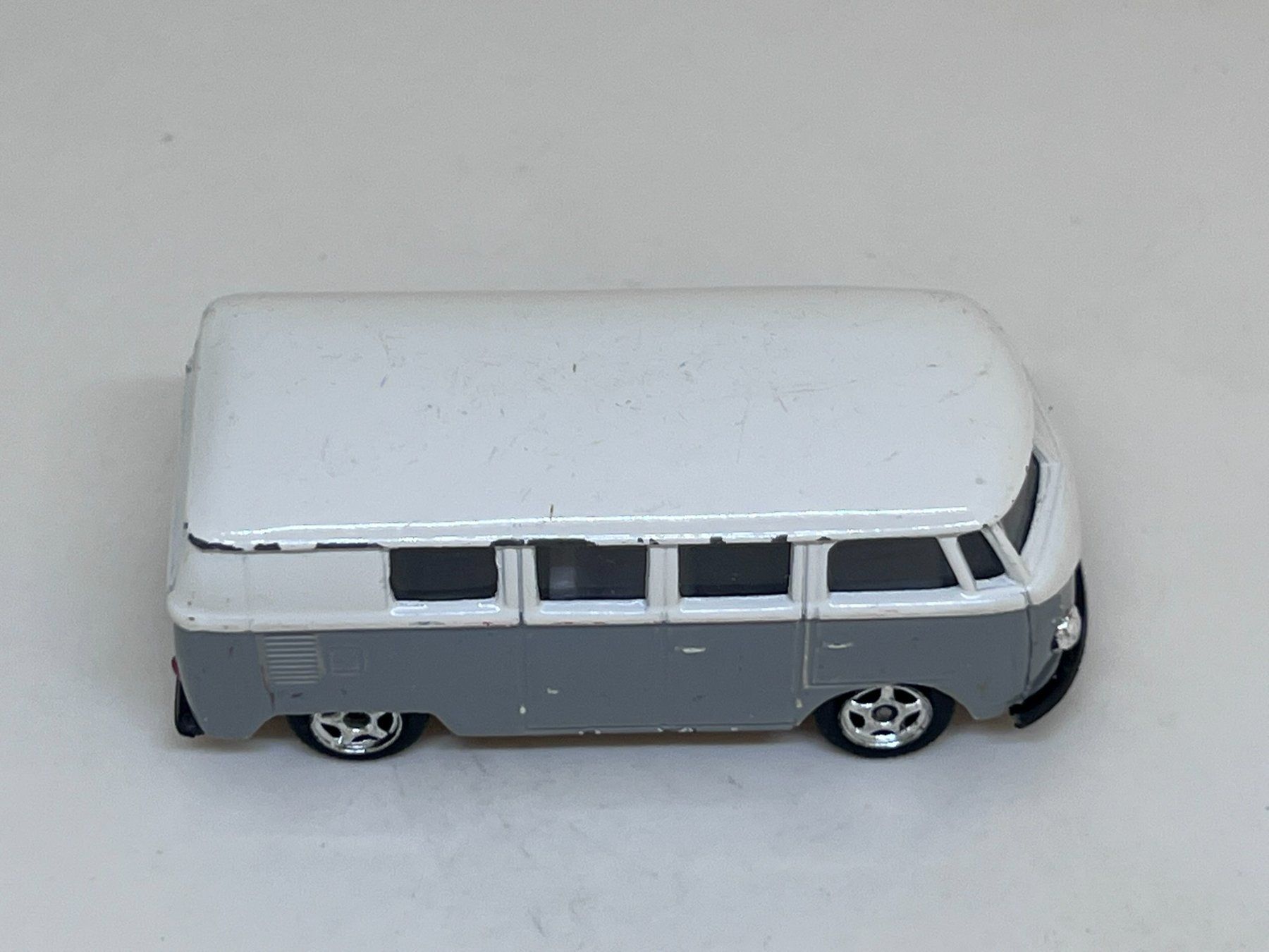 Welly Voitures modèles: Welly VW Microbus #270 – D'occasion à Wildegg par LaaBoutique 1