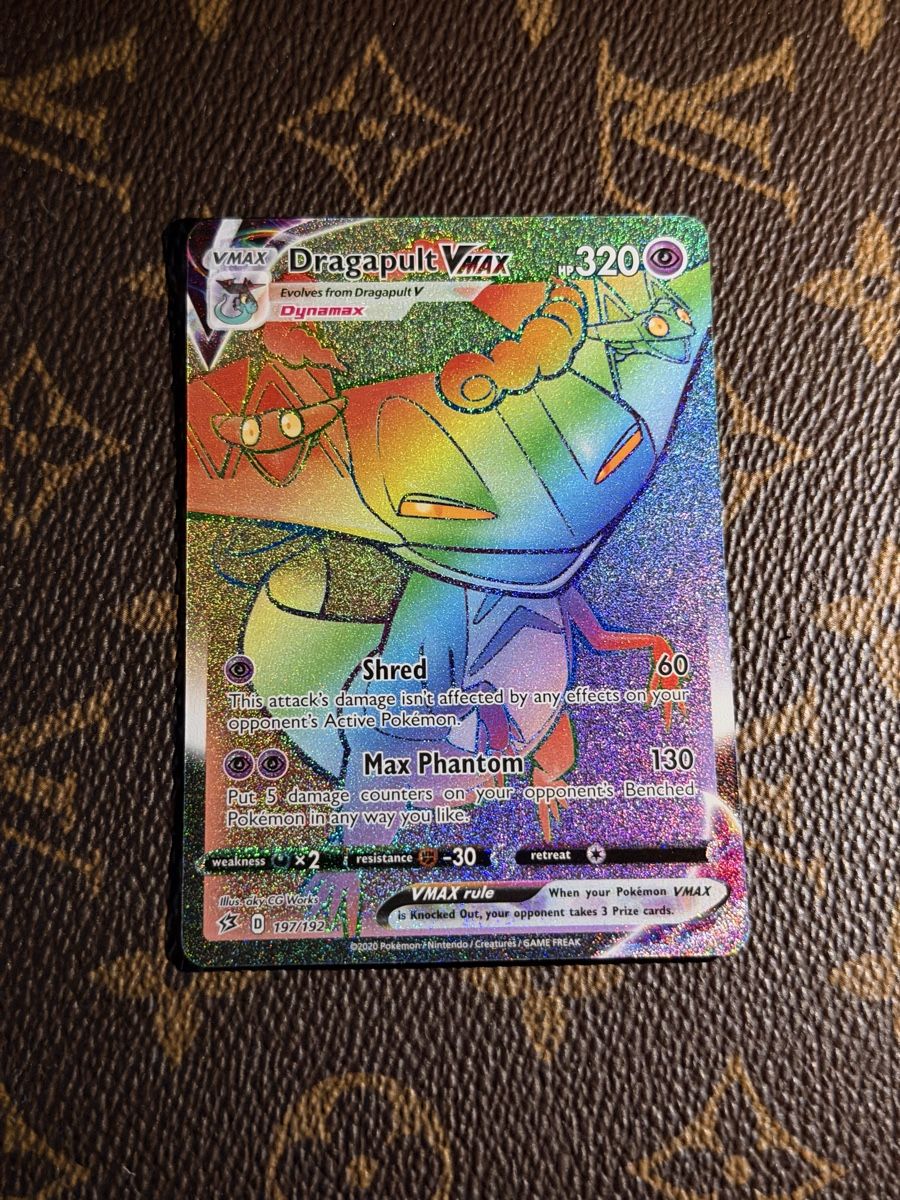 Pokémon Carte collezionabili: Pokemon Dragapult VMAX Rainbow Rare #197 – Nuovo (secondo la descrizione) da Lugano venduto da Pokemon_LVGA