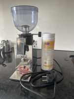 Kaffeemühle Lelit Edelstahl inklusive Mühlenreiniger