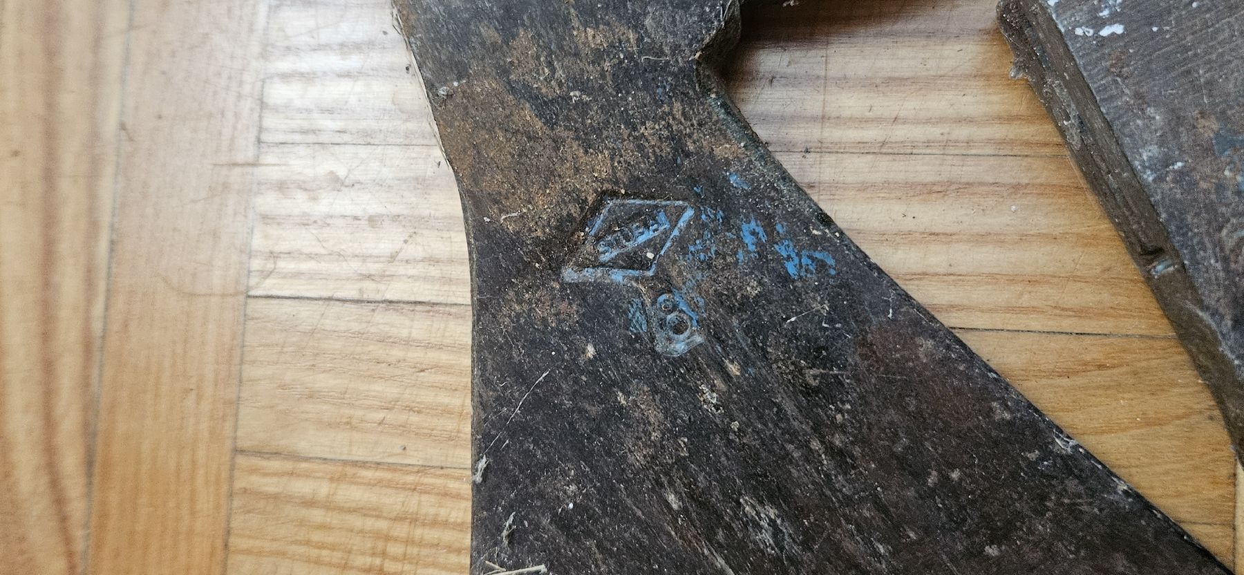 Alle Werkzeuge: Alte Äxte Lot – Gebraucht aus Belp von Ginus85 5