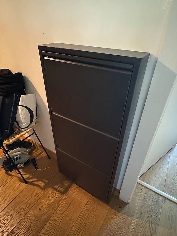 Armadi: Armoire à chaussures – Usato da Genève venduto da guner