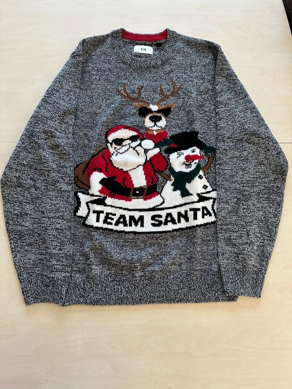 C&A Maglioni & Felpe: C&A Weihnachtspullover "Team Santa" Grösse L – Usato da Mels venduto da FinSz93