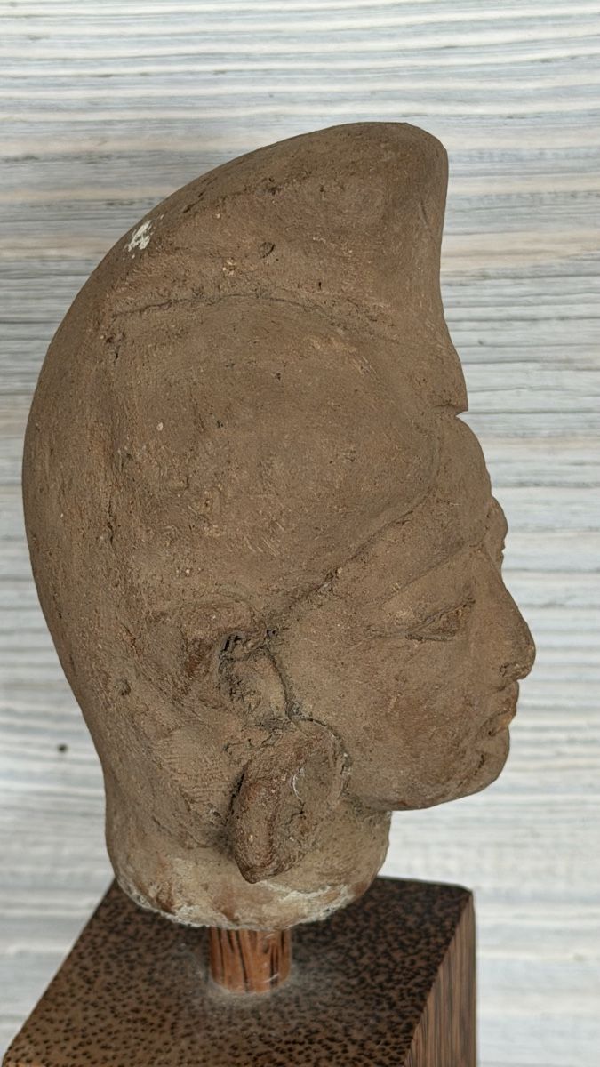 Sculture & Statue: Indonesien Ost Java Kopf antik aus Ton Terrakotta – Usato da Riedholz venduto da Frettchen63 2