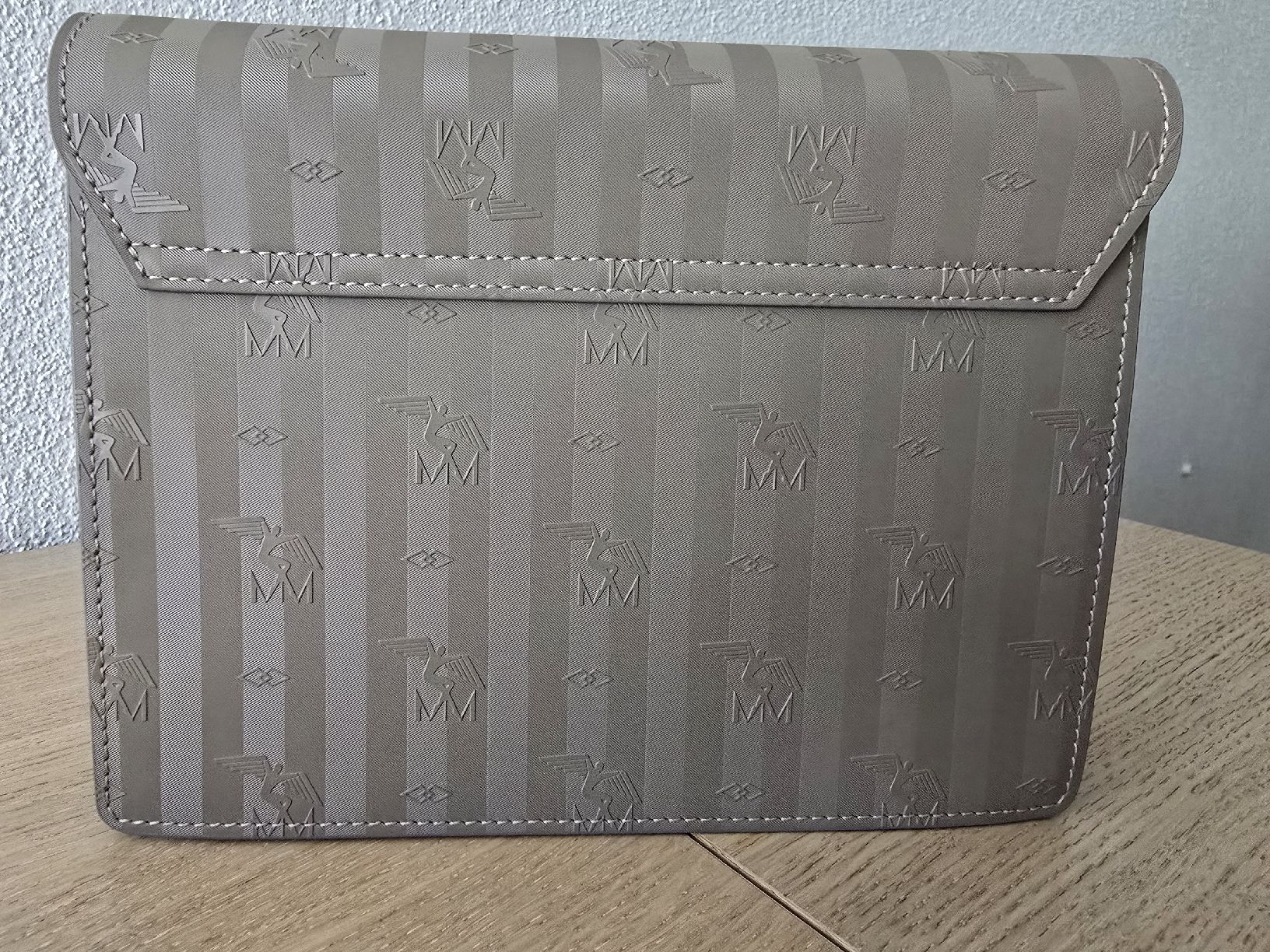 Maison Mollerus Taschen für Damen: Maison Mollerus Modell Wil taupe silber – Neu (gemäss Beschreibung) aus Attinghausen von Sonjahauser 6