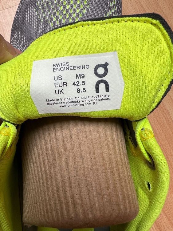 On Scarpe da uomo: On Cloud Sneaker Schuhe Laufschuhe Gr. 42.5 - VERSAND – Nuovo (secondo la descrizione) da Innerferrera venduto da tic_p7qd 3