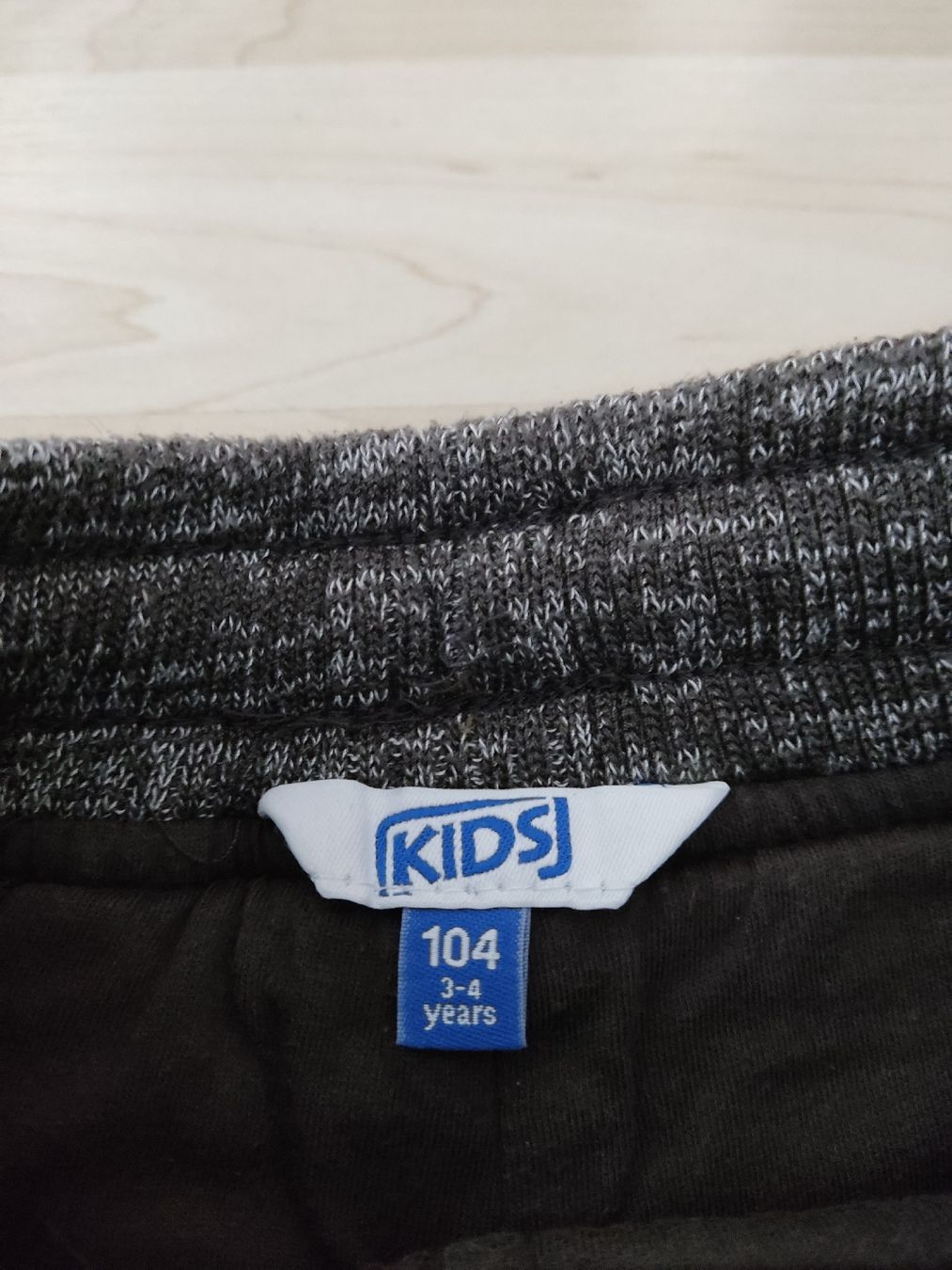 Hosen: Hosen 104 – Gebraucht aus Buchrain von Jacky123 1