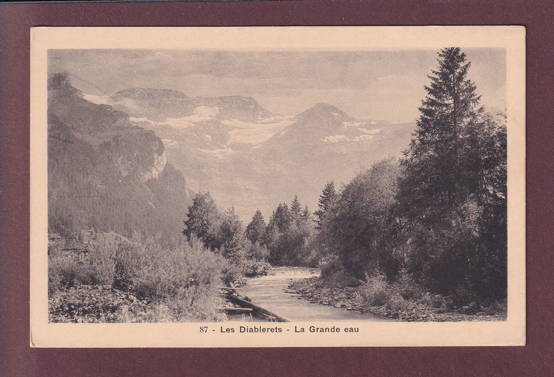 Cartoline postali: LES DIABLERETS - Grande Eau – Usato da Pully venduto da nicecards