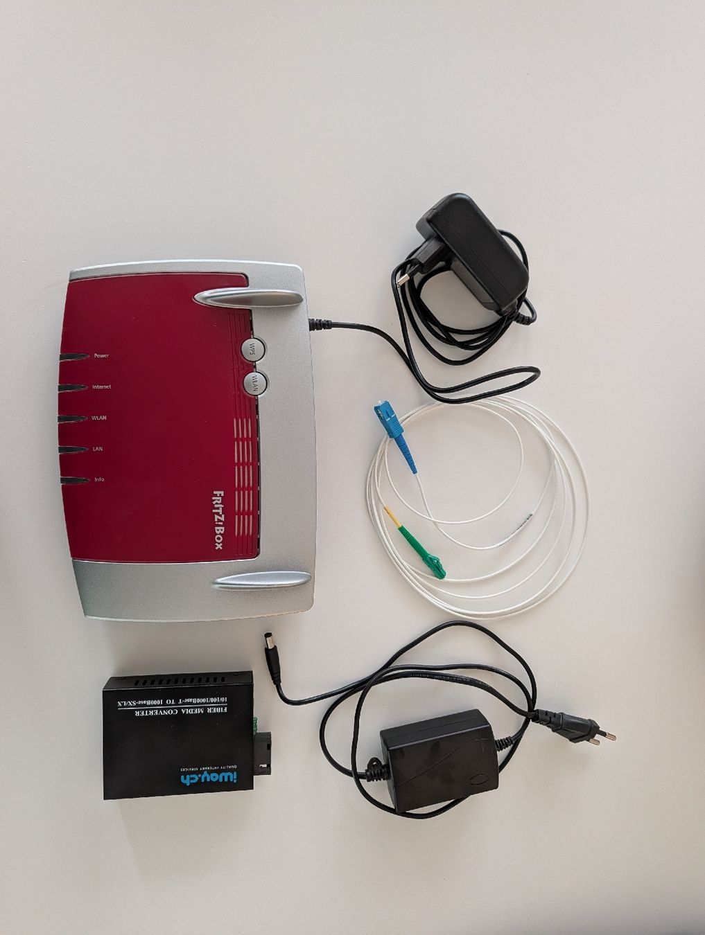 Fritz Modems & Router: AVM FRITZ!Box 4040 – Gebraucht aus Oberglatt ZH von LR1989 1