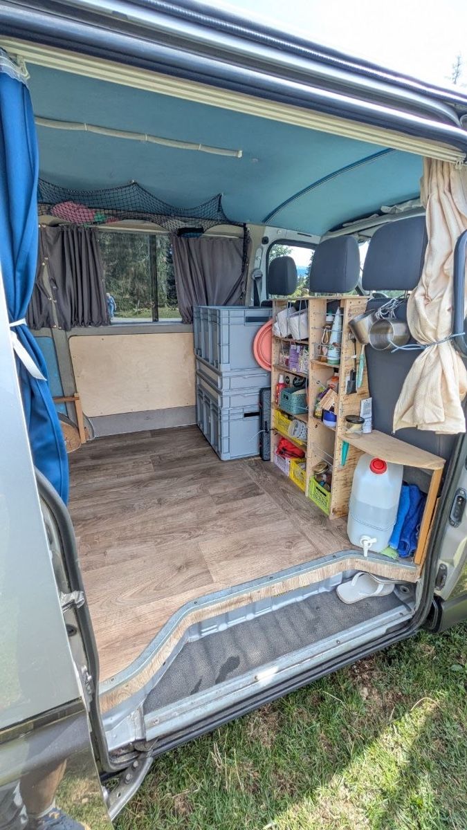 Toyota Nutzfahrzeuge: Toyota Hiace, 4x4 2.7WD – Gebraucht aus La Chaux-de-Fonds von Taraplapla 6