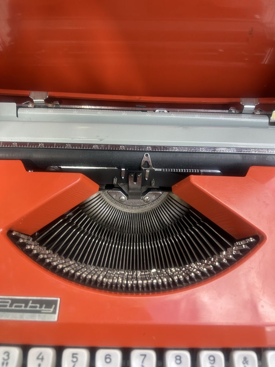 Hermès Macchine da scrivere: Hermes Baby AZERTY – Usato da Le Brassus venduto da val_c8d8 1