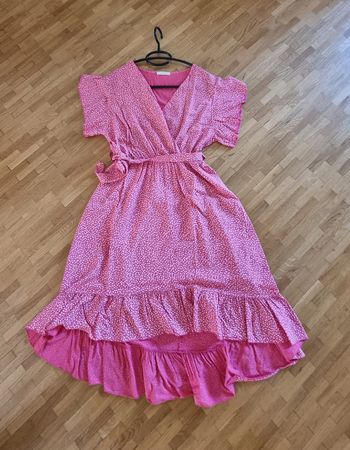 Robe été rose à volants