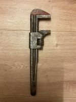 Robuste Rohrzange / Rollgabelschlüssel/Engländer