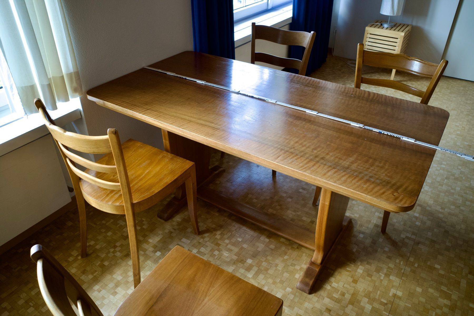 Tavoli: Esstisch mit 4 Stühlen Vintage – Usato da Othmarsingen venduto da Chlee 2
