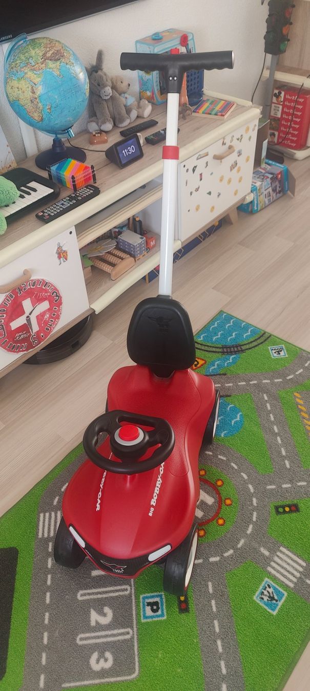 Fahrzeuge für Kinder: Big Bobby Car – Red, Like New! Backrest & Push Handle – Neu (gemäss Beschreibung) aus Zürich von giga82 1