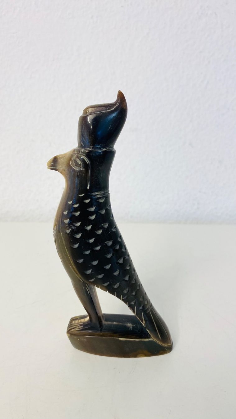 Statuette: Figur Horus Falke Horn handgeschnitzt – Usato da Zürich venduto da Arche_Brockenhaus