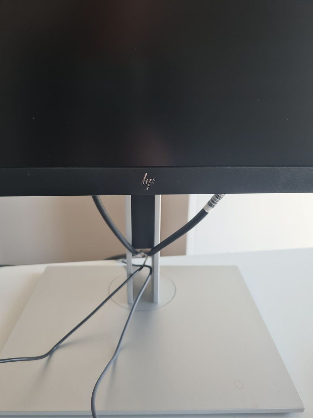 Hewlett Packard Monitor: HP 23" Monitor E23 G4 , FHD, neuwertig – Nuovo (secondo la descrizione) da Schindellegi venduto da Rose7791 1