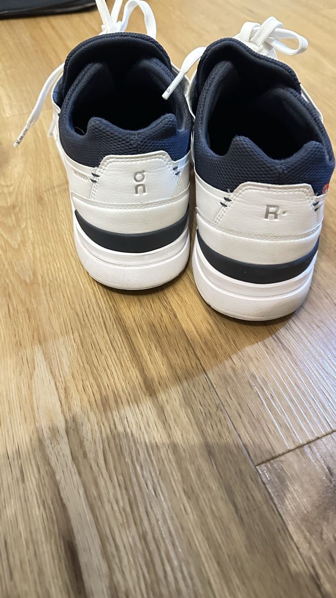 On Scarpe da uomo: On Cloud Running The Roger Advantage LIMITED EDITION – Usato da Kriens venduto da saleworld 4