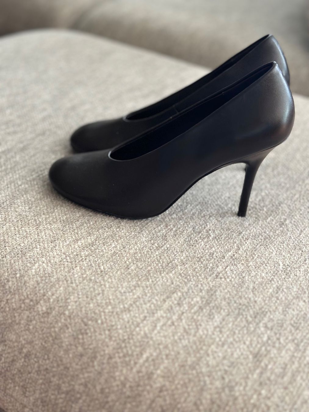 Mango Scarpe da donna: Pumps Gr 37 Mango NEU, Leder – Nuovo (secondo la descrizione) da Aeugstertal venduto da Stella2503 1