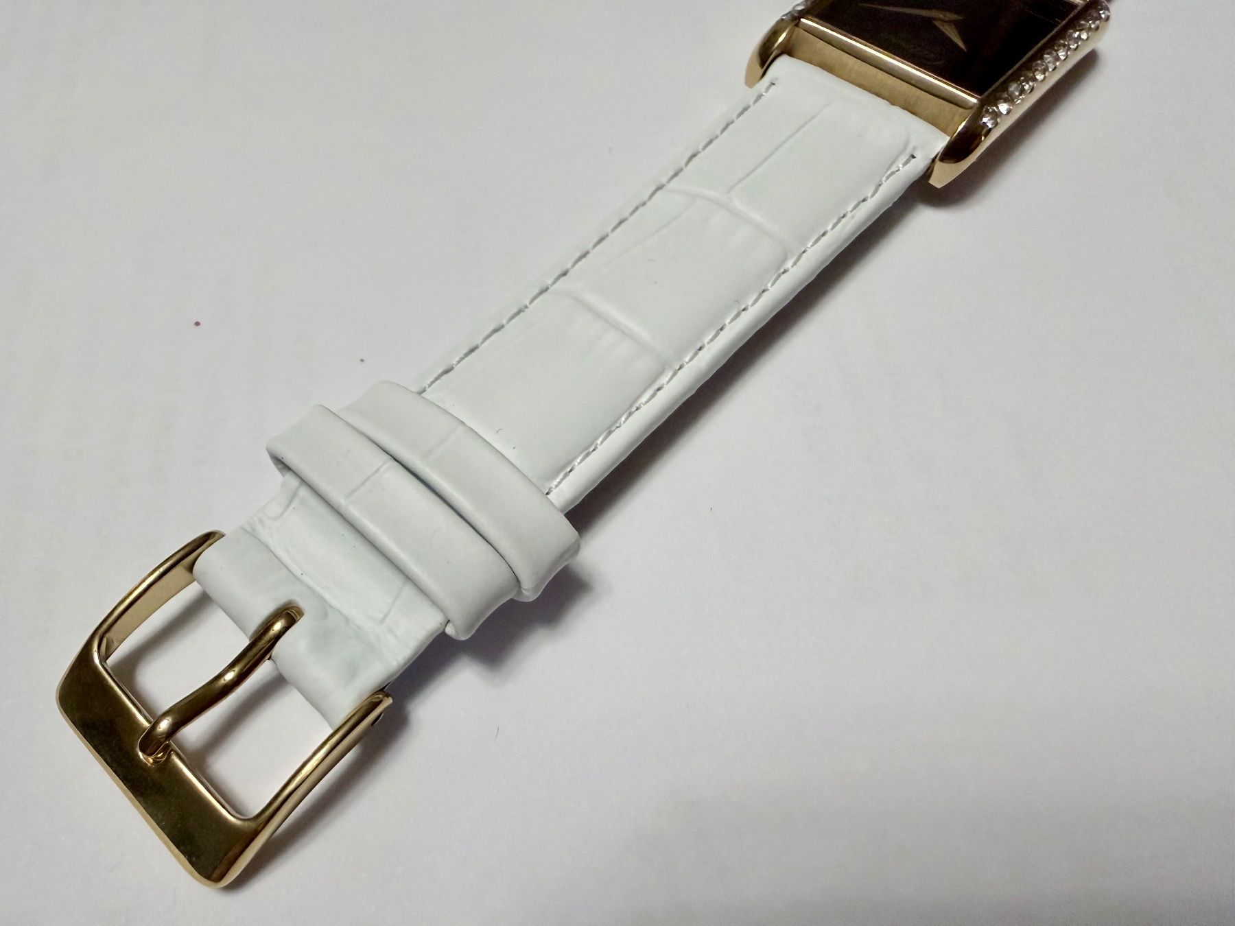 Orologi: CATENA "Tank" type, MEDIUM, Plaqué or, Mechanical, Swiss – Nuovo e nell'imballaggio originale da Le Mont-sur-Lausanne venduto da LycaGallery 6