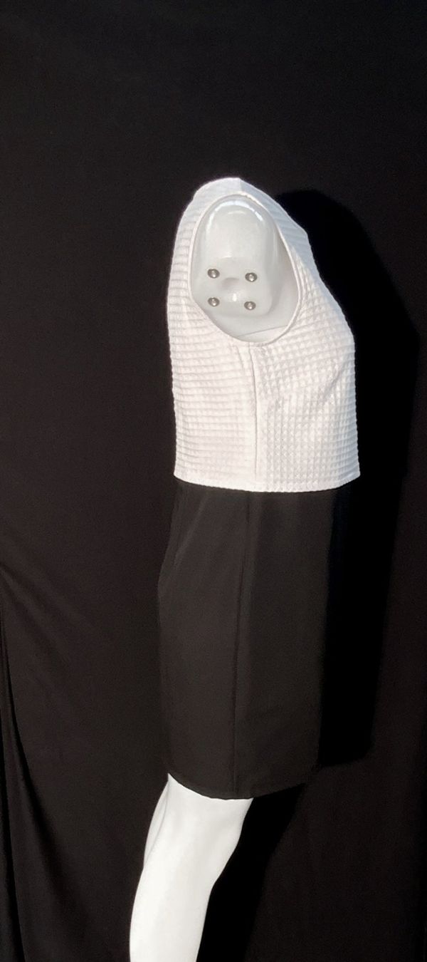 Robes: Kleid, schwarz - weiss – D'occasion à Zürich par Drahtzug 1