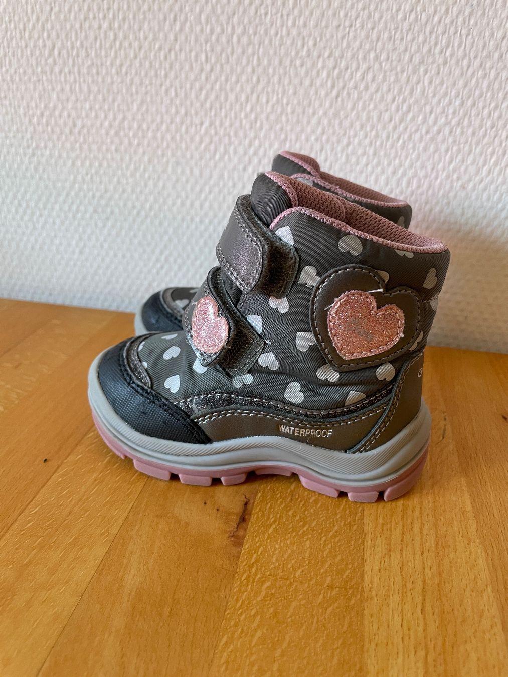 Geox Scarpe per ragazzi: Winterschuhe Geox Gr. 20 – Usato da Wil SG venduto da Homer_j 1