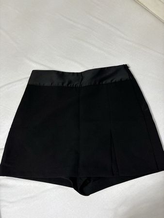 Hosenrock schwarz, Gr. L