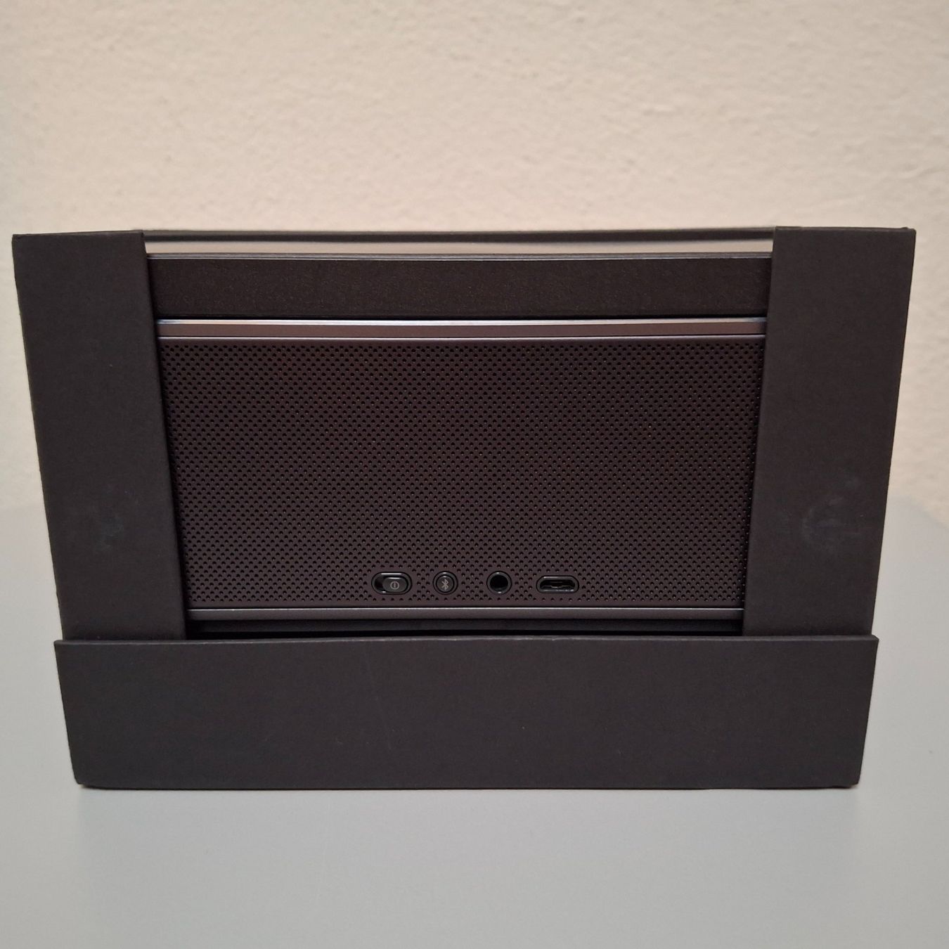 Samsung Casse acustiche: Samsung Wireless Speaker SB330 Bluetooth und NFC neuwertig – Nuovo (secondo la descrizione) da Ipsach venduto da Wildlifecolors 3