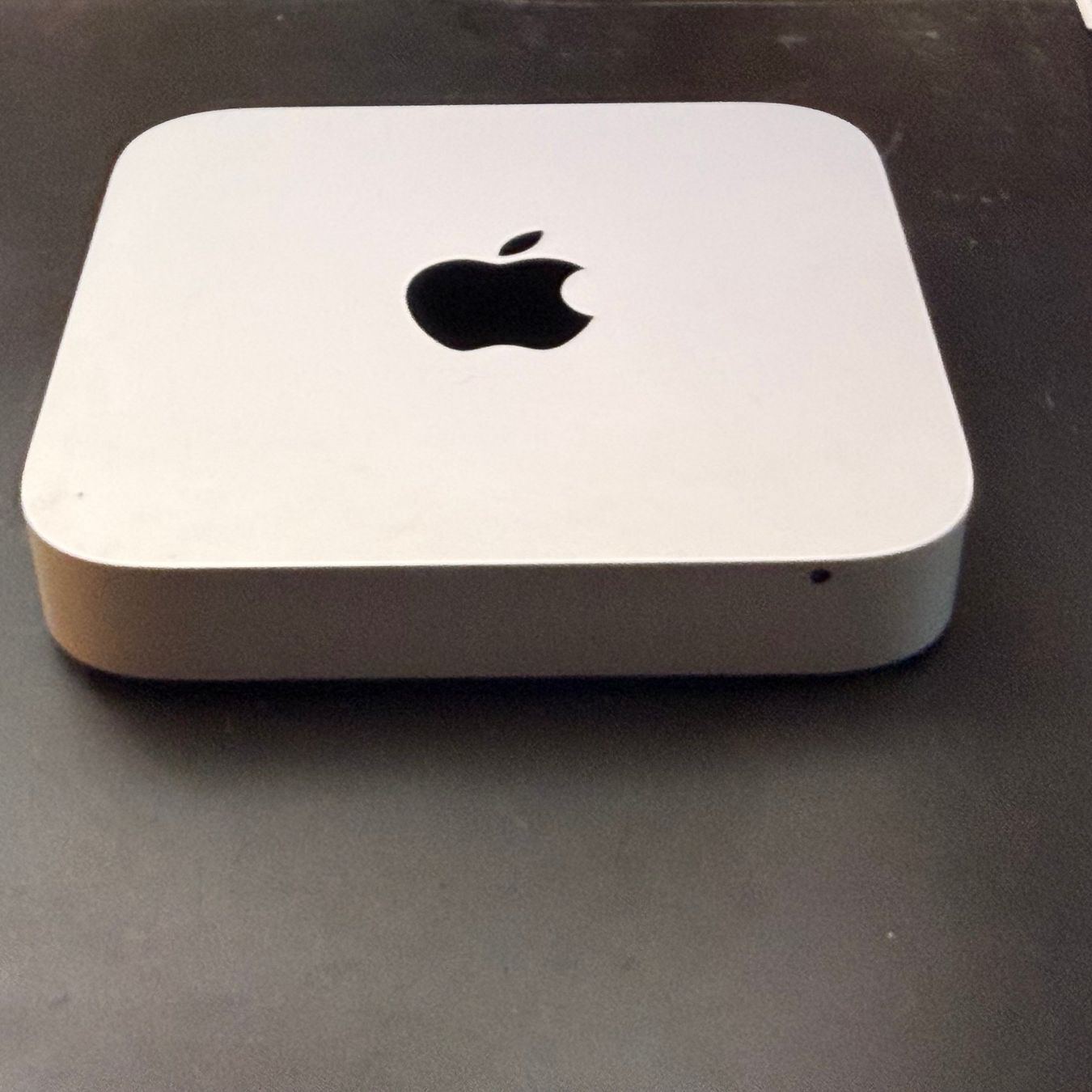 Apple PC: Mac Mini late 2014 1.4 GHz Dual-Core Intel Core i5 mit SSD – Usato da Rubigen venduto da dreamgirl
