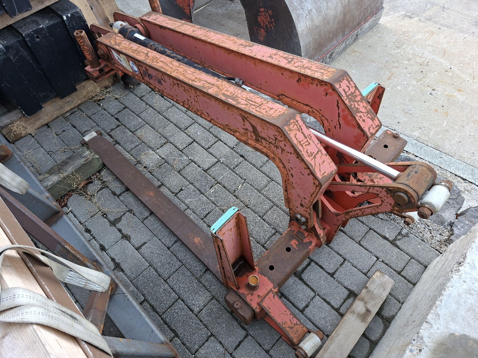 Palfinger Kräne: Wendegabel Palfinger Kran – Defekt aus Schwellbrunn von FrehnerCo.AG