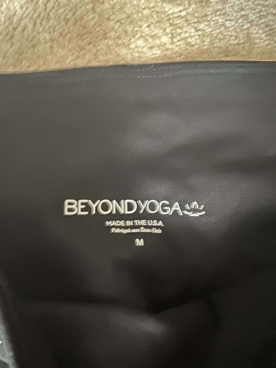 Leggings: 4 Designer Sportleggings Gr. M – Usato da Kilchberg ZH venduto da Lisavivienne 2