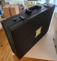 Schwarzer Aktenkoffer mit Zahlenschloss - Top Zustand!