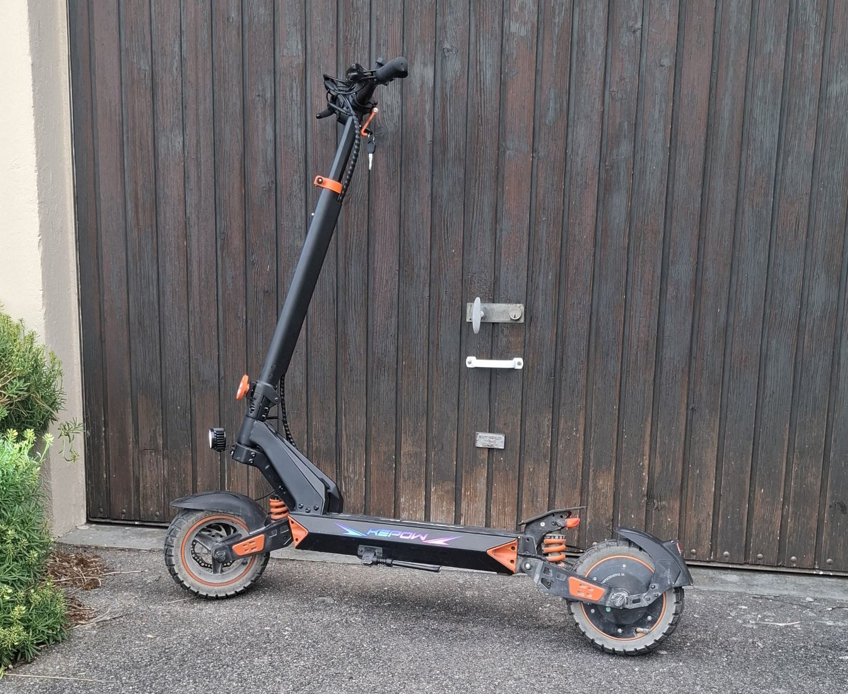 Kickboard: Offroad E-Trotti / E-Scooter 800W, bis 50 km/h, Kepow K3 – Usato da Baar venduto da Cooltango