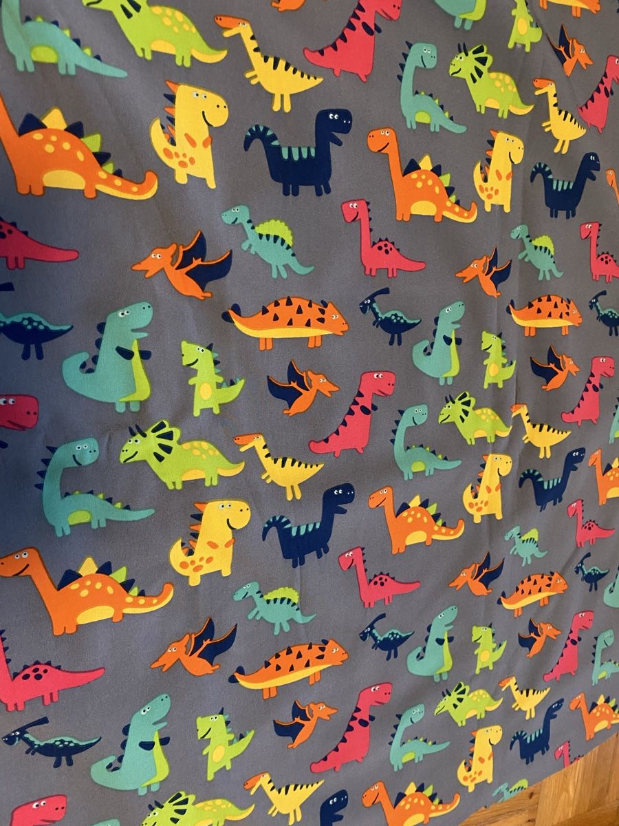 Tissus: Bunter flauschiger Softshell Dino Stoff Kinderstoff  – D'occasion à Zizers par dalaub 4